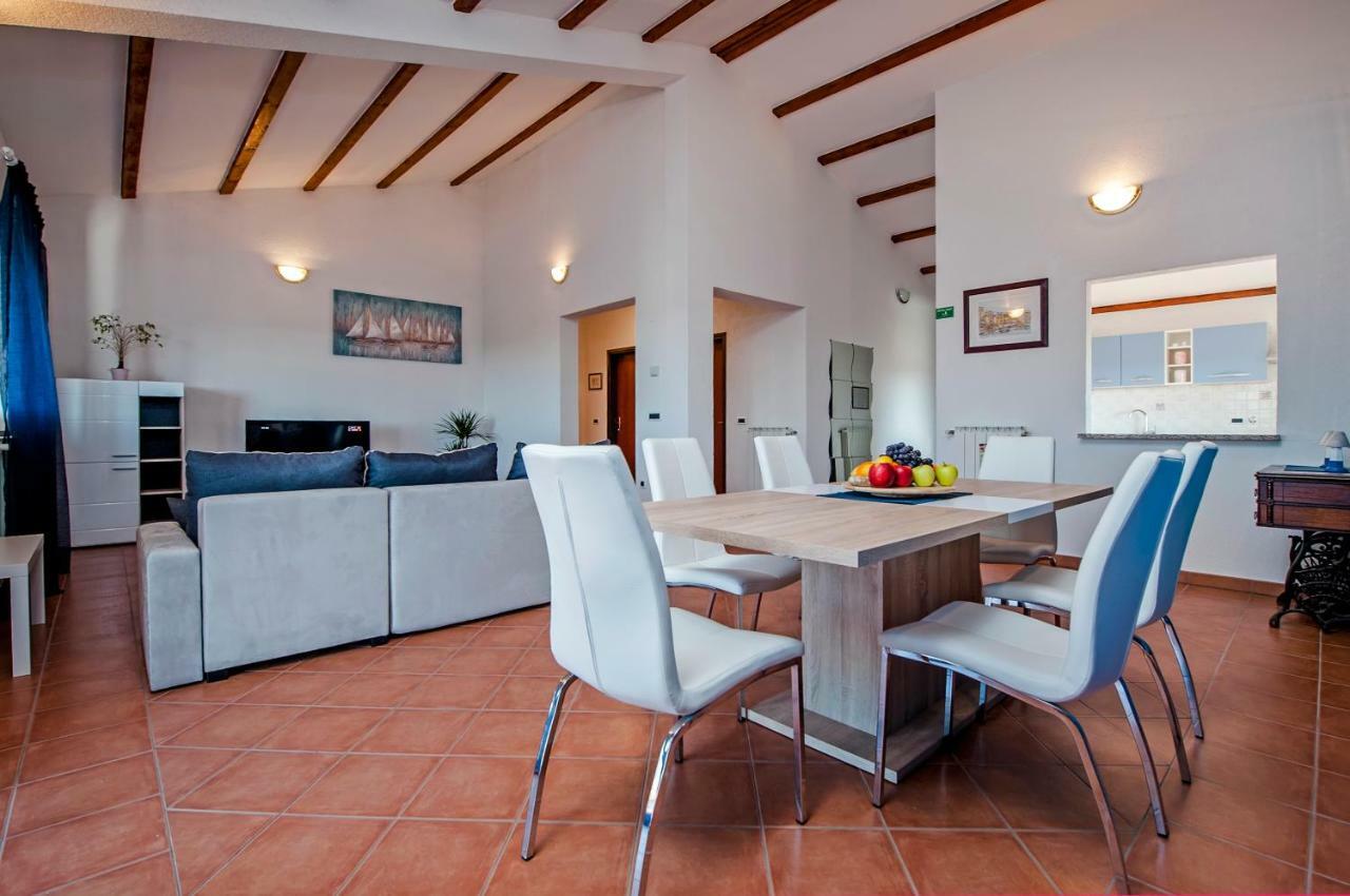 Apartment Bora Rovinj Eksteriør billede